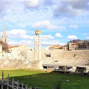 Jolie Petite Maison De Dans Le Centre Ancien Hébergement de vacances Arles